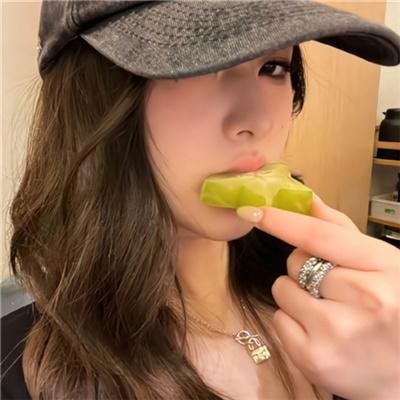 萤光幕后